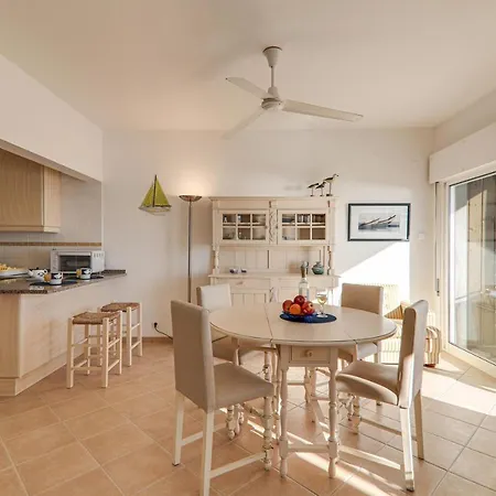 Sail Away Apartment Quarteira Exterior photo